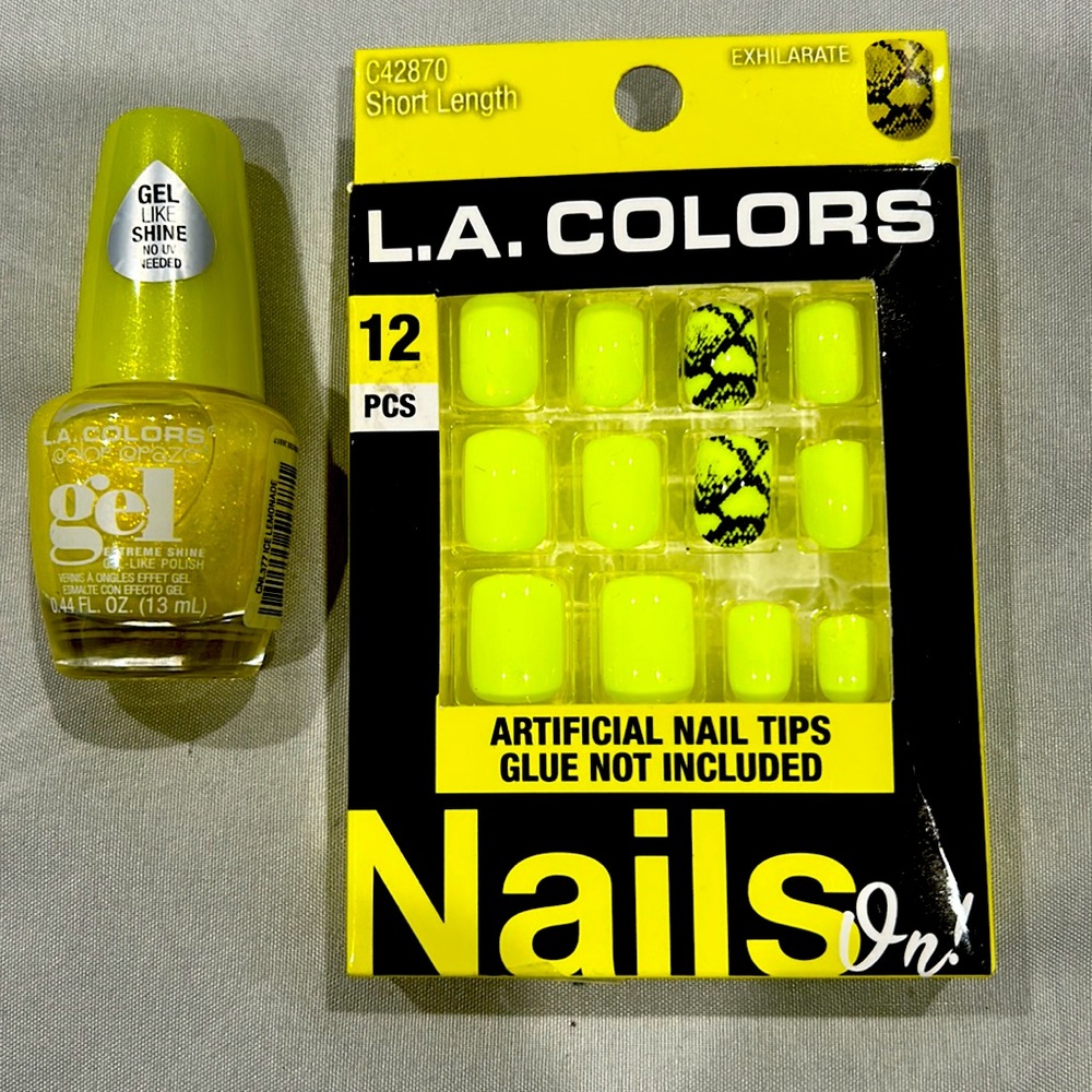 Beautiful Bright Yellow artificial nail tips 🟡.A bottle of gel like polish.